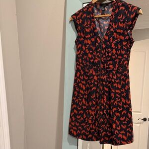 Stylish Black and Red Patterned Dress